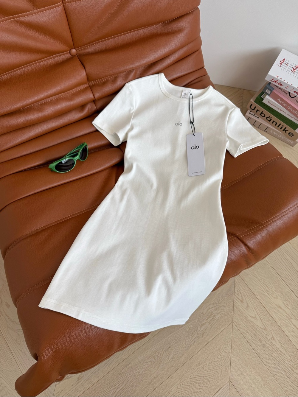 ALO Yoga White Short Sleeve Dress